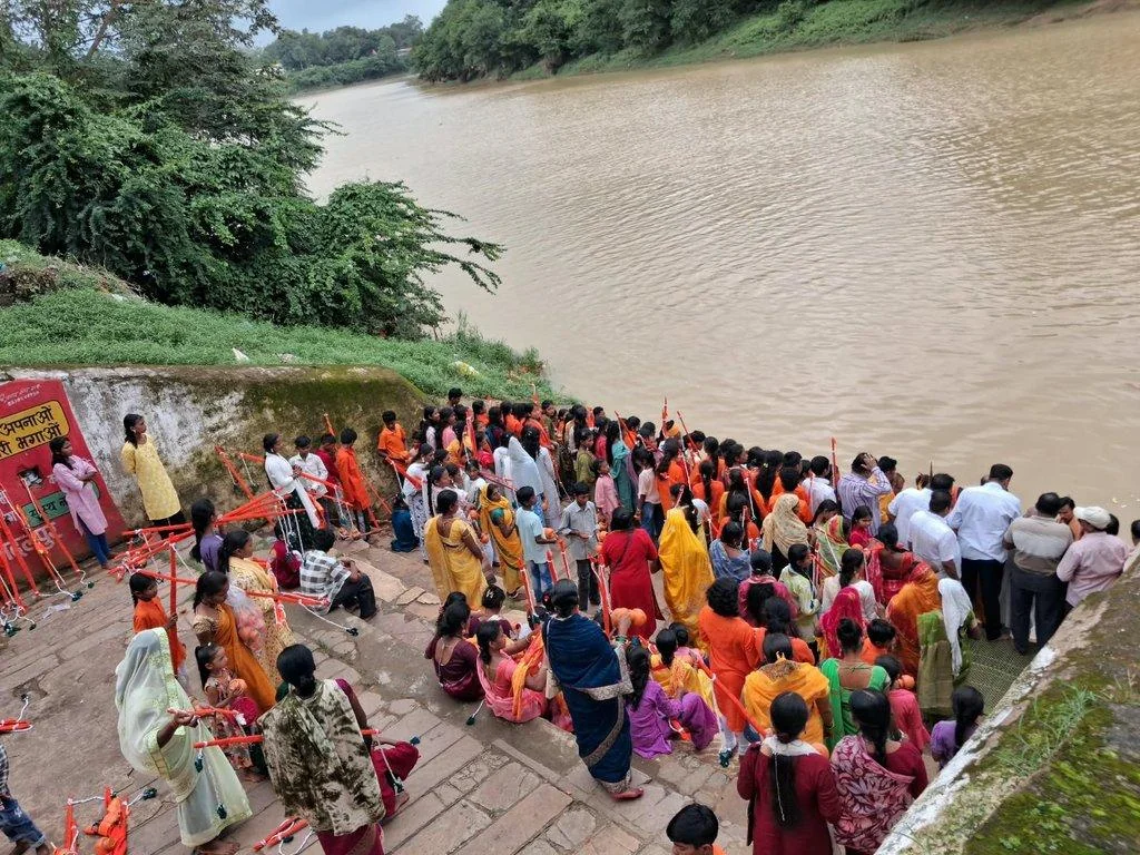 सावन के तृतीय सोमवार पर रामपाल कांवड़ यात्रा में उमड़ा आस्था का सैलाब